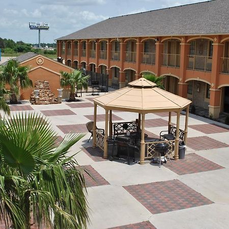 Executive Inn Brookshire Екстериор снимка