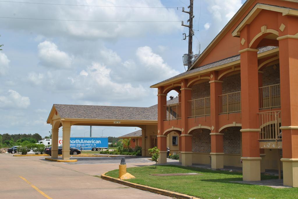 Executive Inn Brookshire Екстериор снимка
