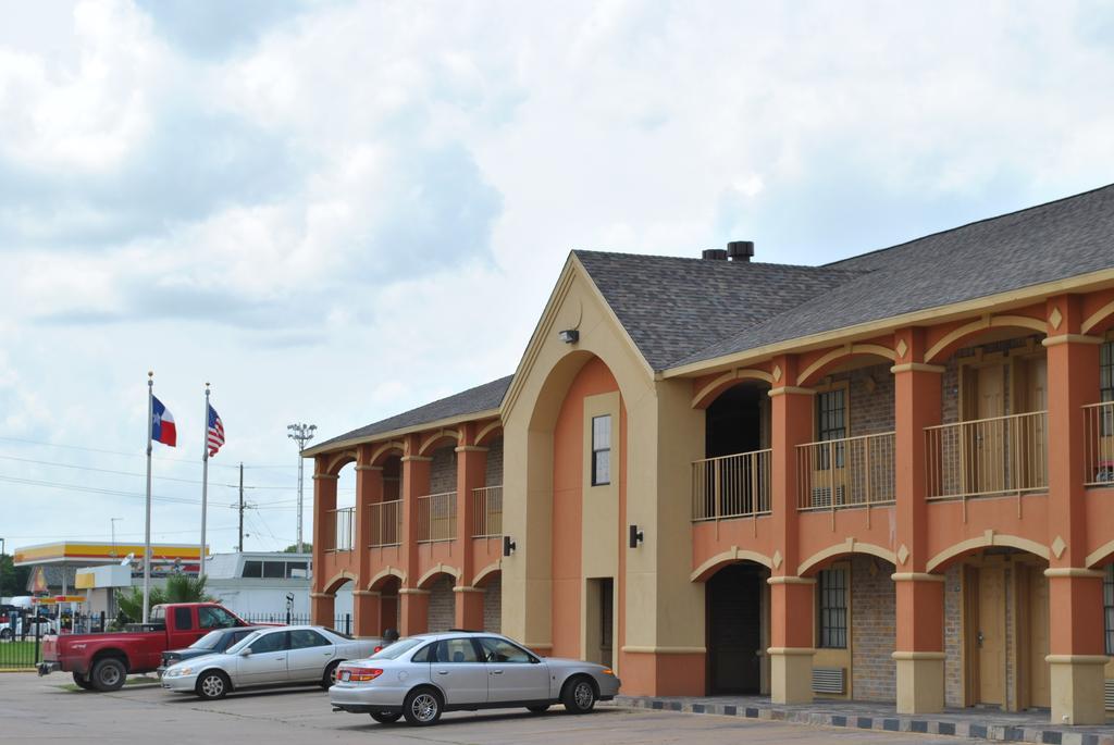 Executive Inn Brookshire Екстериор снимка