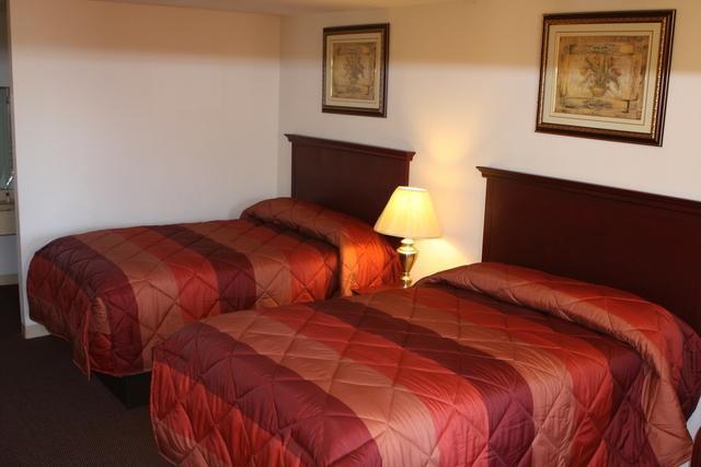 Executive Inn Brookshire Стая снимка